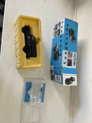 VANGUARDS 1/43 VA07601 LAND ROVER LWB SERIES 2 KENT CONSTABULARY MINT CONDITION  - Image 1 of 4