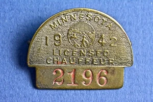 Insignia de chofer 1942 - Durante la Segunda Guerra Mundial - St. Paul. Minn. Low # 2196 - Imagen 1 de 4