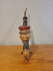 Pipa de madera vintage de arte popular con caras talladas - Imagen 1 de 7