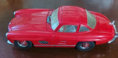 Kyosho 1:18 Mercedes Benz 300sl Coupe Gullwing - Image 1 of 4