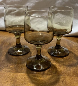 Vintage Libbey Tawny Smokey Brown Weingläser 3er Set MCM 5" - Bild 1 von 12