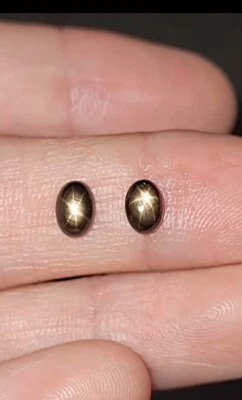 5ct Wonderful Sharp Line 100% Natural Black Star Sapphire - Image 1 of 3