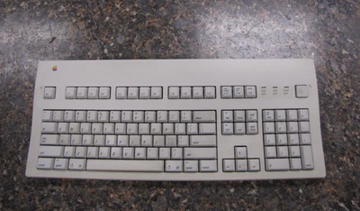 Vintage Apple Extended Keyboard II M3501 -made In USA Tested & Working-HV24 - Image 1 of 4