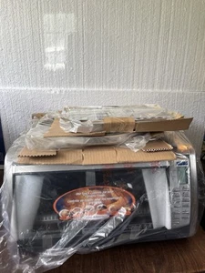 Black & Decker Capacidad 12" Convection Countertop Toaster Oven Broiler CTO6301 - Picture 1 of 6