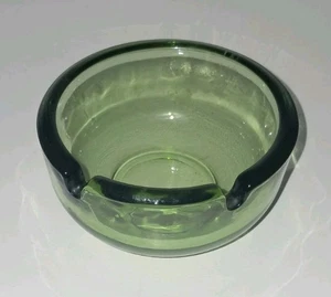 Vintage MCM Green Glass Small Round Ashtray 2 Slots - Picture 1 of 3