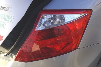 08 09 2010 本田雅阁乘客右侧尾灯 | 25 美分安装 — 第 1/4 张图片