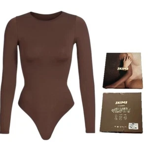 SKIMS Essential Crew Neck Long Sleeve Bodysuit Smokey Quartz 4X/5X - Picture 1 of 11