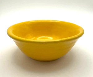RARE - Vintage Bauer Pottery Yellow 4" Berry Bowl Ring - EXCELLENT CONDITION - Afbeelding 1 van 9