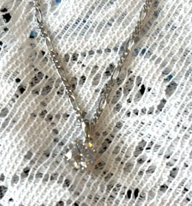 Collar de plata de ley 925 con colgante de piedra solitaria de circonita cúbica 18" Vietnam NUEVO - Imagen 1 de 3
