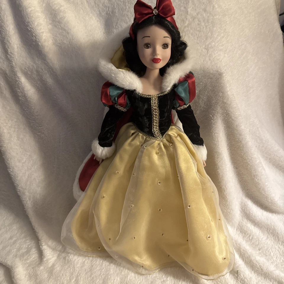 Disney Snow White Porcelain Doll Royal Holiday Edition 2003 - Image 1 of 4