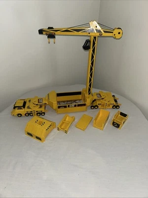 Vintage Mattel Hot Wheels 1996 Mega Rig Construction Site Trucks Playset Toy Lot - Image 1 of 4