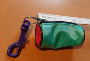 Schlüsseletui mit Kunststoff-Karabiner - Posten zu je 24 Stück - Bild 1 von 3