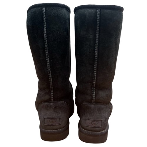 Stivali neri alti classici UGG taglia 6 scamosciati 1016224