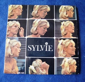 SYLVIE VARTAN / IL Y A DEUX FILLES EN MOI / 45T EP 1966 / EX/VG+ - Bild 1 von 3