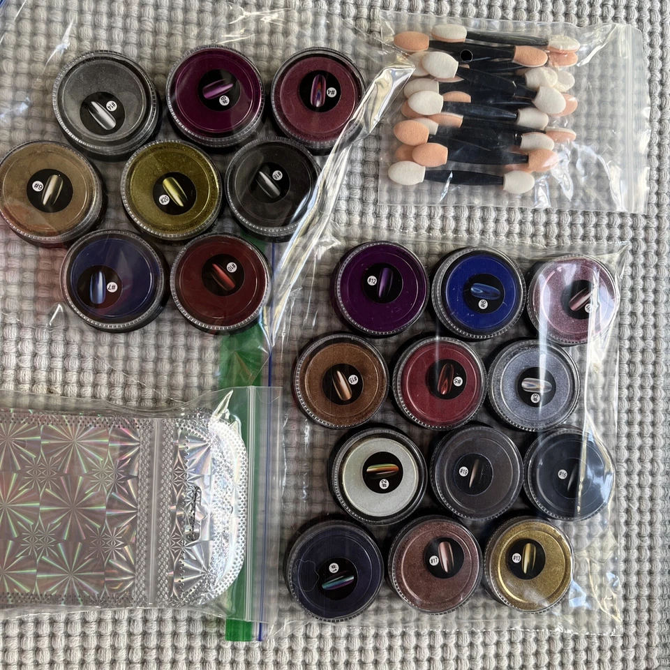 Sombra de ojos en polvo suelto brillo multicolor con esponjas aplicadoras Foto 1 de 1