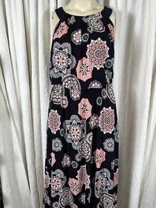 NWT Robbie Bee Crewneck sleeveless medallion print maxi dress plus size 2X - Picture 1 of 8