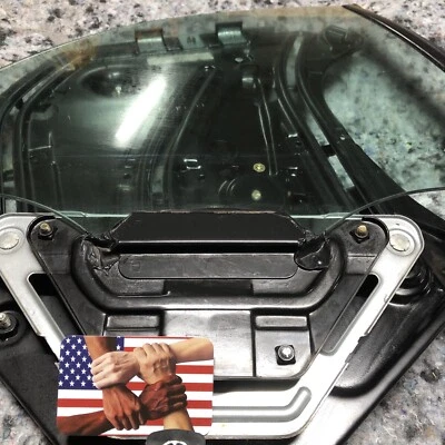 Volvo C70 Convertible Pasajero Lado Derecho 1/4 Cuarto Vidrio + Regulador Ventana Fabricante de Equipo Original Foto 1 de 4