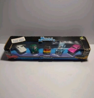 Muscle Machines Too Hot 5 件 1: 64 压铸套装 2002 年 Vette、福特皮卡、科迈罗.. — 第 1/4 张图片