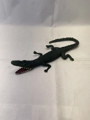 Vintage Imperial Hong Kong crocodile Rubber Swishy GUC Animal Toy Alligator - Image 1 of 4