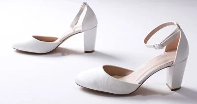 Kailee P Women's Sarah Satin Block Heels W/ Ankle Strap JL3 White Size US:8 UK:6 - Image 1 of 4