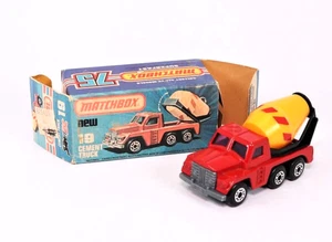 Lesney Matchbox Superfast no. 19 Cement Truck with Original Box - Picture 1 of 7
