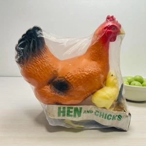 Vintage Union Products Hen and Chicks Plastic Blow Mold Lawn Ornament New - Picture 1 of 16