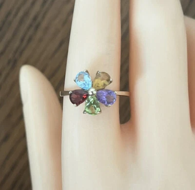 Anillo en racimo Art Deco de oro amarillo de 9 quilates, talla R del Reino Unido, talla 58 1/2 de la UE Foto 1 de 4