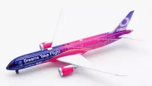 1:400 AV400 Boeing - Boeing 787-9 Dreamliner N1015B w/Stand - Picture 1 of 12