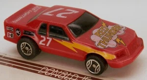 Ford Thunderbird años 80 T-Bird 1983-1986 motor rojo trueno 1/64 - Imagen 1 de 2