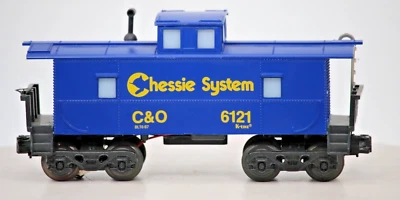 K-LINE #6121 O GAUGE CHESSIE SYSTEM C&O ILLUMINATED CABOOSE - Image 1 of 4