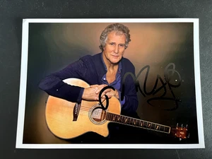JOHN ILLSLEY - DIRE STRAITS GUITARIST - SIGNED COLOUR PHOTOGRAPH - Picture 1 of 1