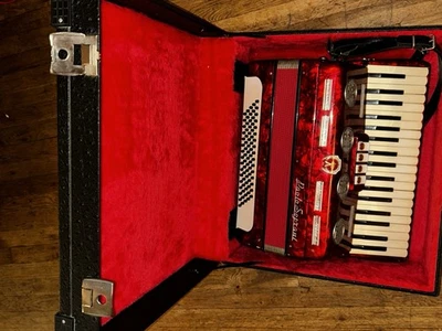 Paolo Soprani Accordian Vintage With Case - Image 1 of 4