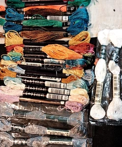 Lot(22+5) of Anchor/Marlitt 6 strand Rayon floss needlepoint/cross-stitch - Picture 1 of 3