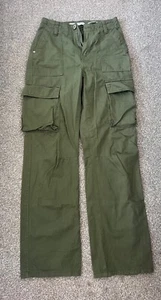 Army Green Bershka Cargo Med Rise Straight Legged Trousers UK Size 6 - Picture 1 of 2