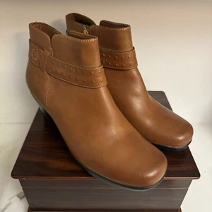 Clark’s Women’s Size 10 M Dream Belle Brown Leather Bootie Heels - Picture 1 of 11