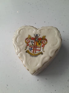 Heart Shape Trinket Box-Excellent Condition (Croydon) Crested China - Picture 1 of 2