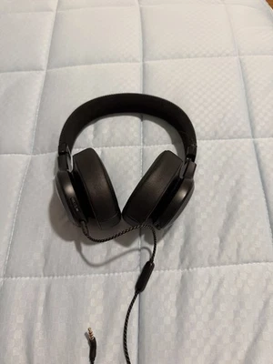 headphone - Image 1 of 4