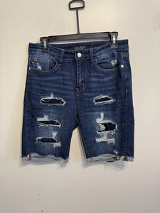 Judy Blue Denim Bermuda Shorts Cuffed Hem Distressed Stretch Medium Wash Gr. M - Bild 1 von 8