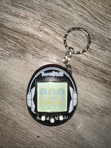 RARE 2004 Tamagotchi Music Star Black Headphones V6 - Picture 1 of 4