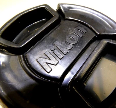 Aftermarket  52mm Black Front Lens Cap Snap On for  18-55mm AF-S - Image 1 of 4