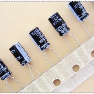 ROE EKE series 10uF/100V10uF fever audio electrolytic capacitor 105℃ 6.3X11 HiFi - Picture 1 of 2