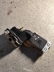 Volvo V40 2002/Right front exterior Door Lock Mechanism - Picture 1 of 6