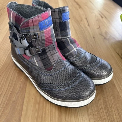 Botas UGG Marais a Cuadros Impermeables Forradas de Lana 1001797 Para Mujer Talla 6 Foto 1 de 4