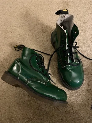 VINTAGE 1990’S SHINY GREEN DR. MARTENS AIRWAIR BOUNCING SOLES SIZE 4 - Image 1 of 4