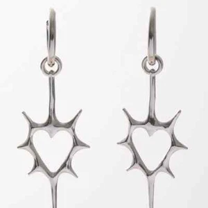 Stunning Gothic Punk Spike Heart Cross Sword Halloween Ear Stud Earring Gift - Picture 1 of 5