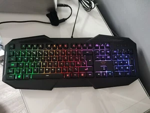 Trust Gaming Keyboard GXT 830-RW Avonn LED Illuminated USB Tested - Picture 1 of 11