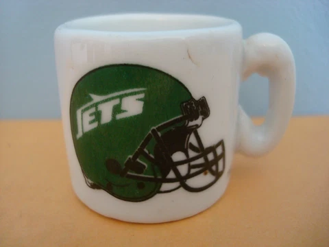 NEW YORK JETS VINTAGE NFL FOOTBALL MINI COFFEE CUP CERAMIC MUG SHOT GLASS Cover