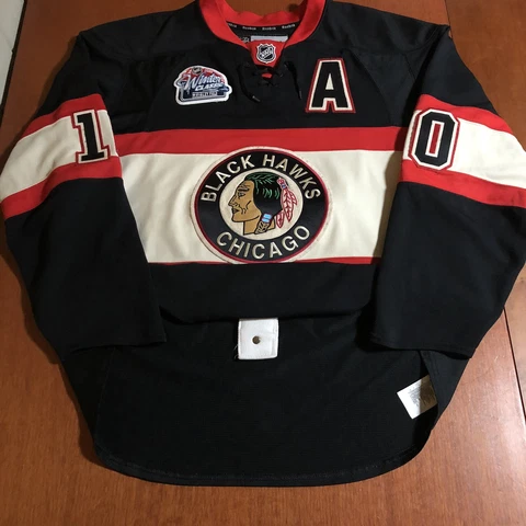 Reebok Patrick Sharp Chicago Blackhawks 2009 Winter Classic NHL Jersey Black 54 Cover