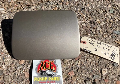 Lexus LS400 95-97 OEM tanque de combustible puerta de llenado beige cachemira 4M9 Foto 1 de 4