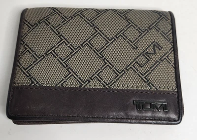 Billetera Tumi Ticon Texturizada Doble Billetera Marrón 3"x4" Tarjeta de Visita de Crédito Foto 1 de 4